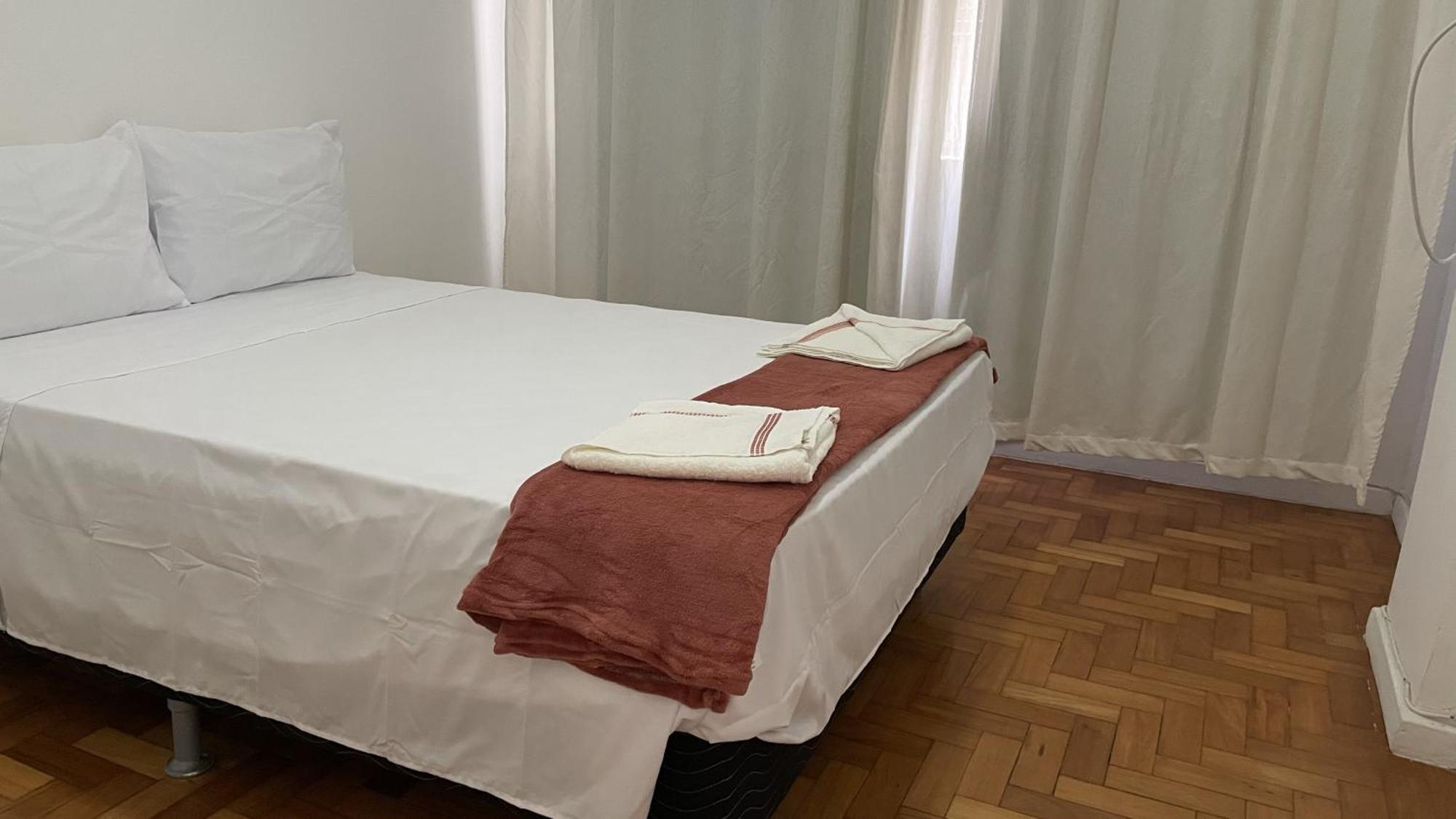 1 Block From Copacabana Beach, Whole Apt, Posto 4 Rio de Janeiro Exteriör bild